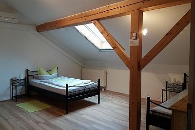 Schlafzimmer DG 