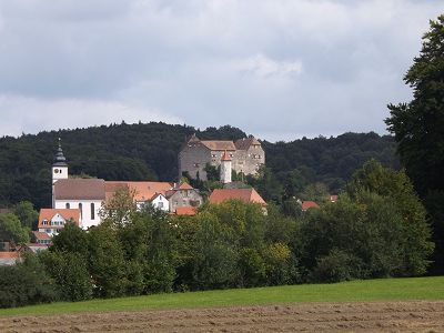 Viele Burgen- Kirchen-Fachwerkdörfer