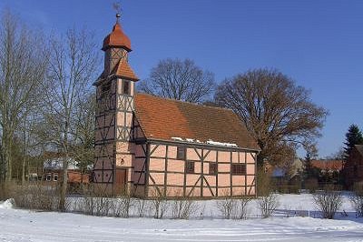 Roddaner Dorfkirche im Winter